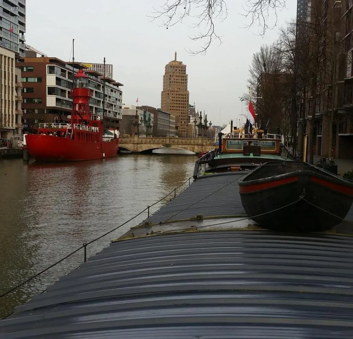 Houseboat Holiday Apartments Rotterdam